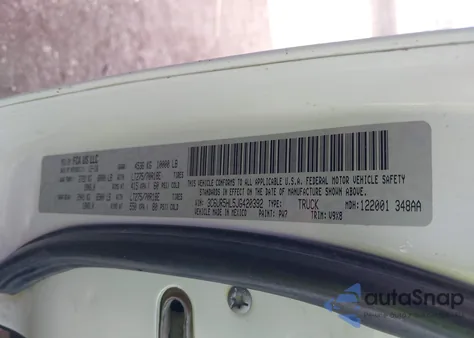 2018 Ram 2500 Tradesman 4X4 8' Box from USA, damaged, VIN 3C6UR5HL5JG420392